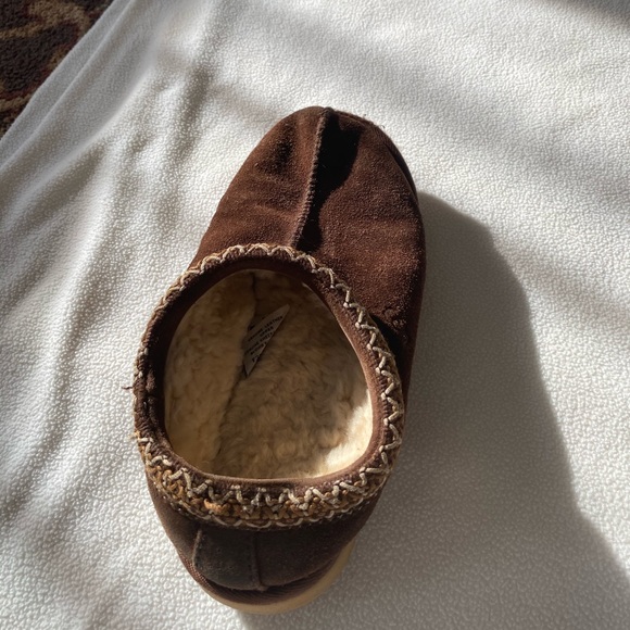 Uggs - Picture 2 of 3